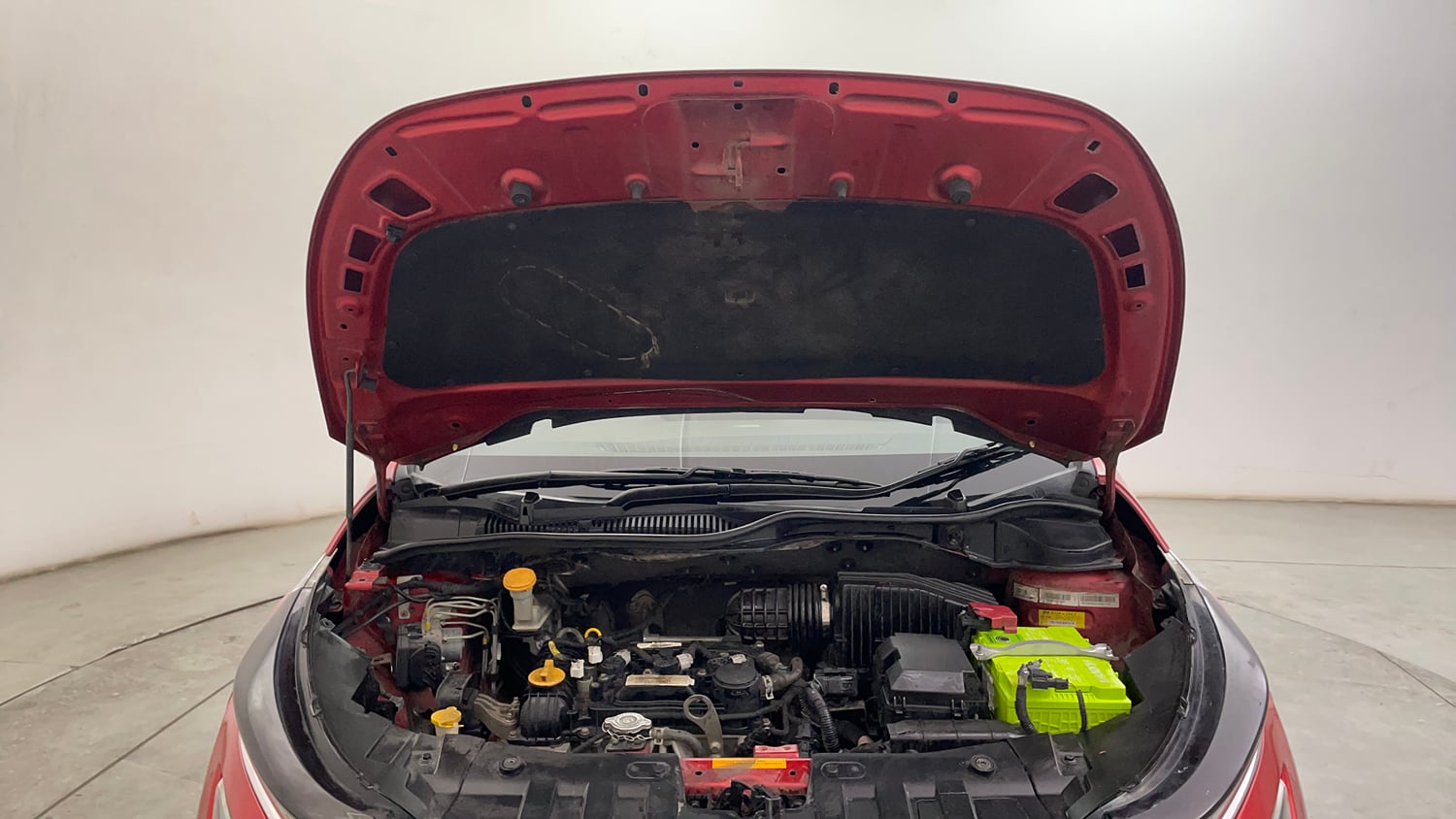 Used 2020 Tata Altroz XT Petrol Petrol Manual engine ENGINE & BONNET OPEN FRONT VIEW
