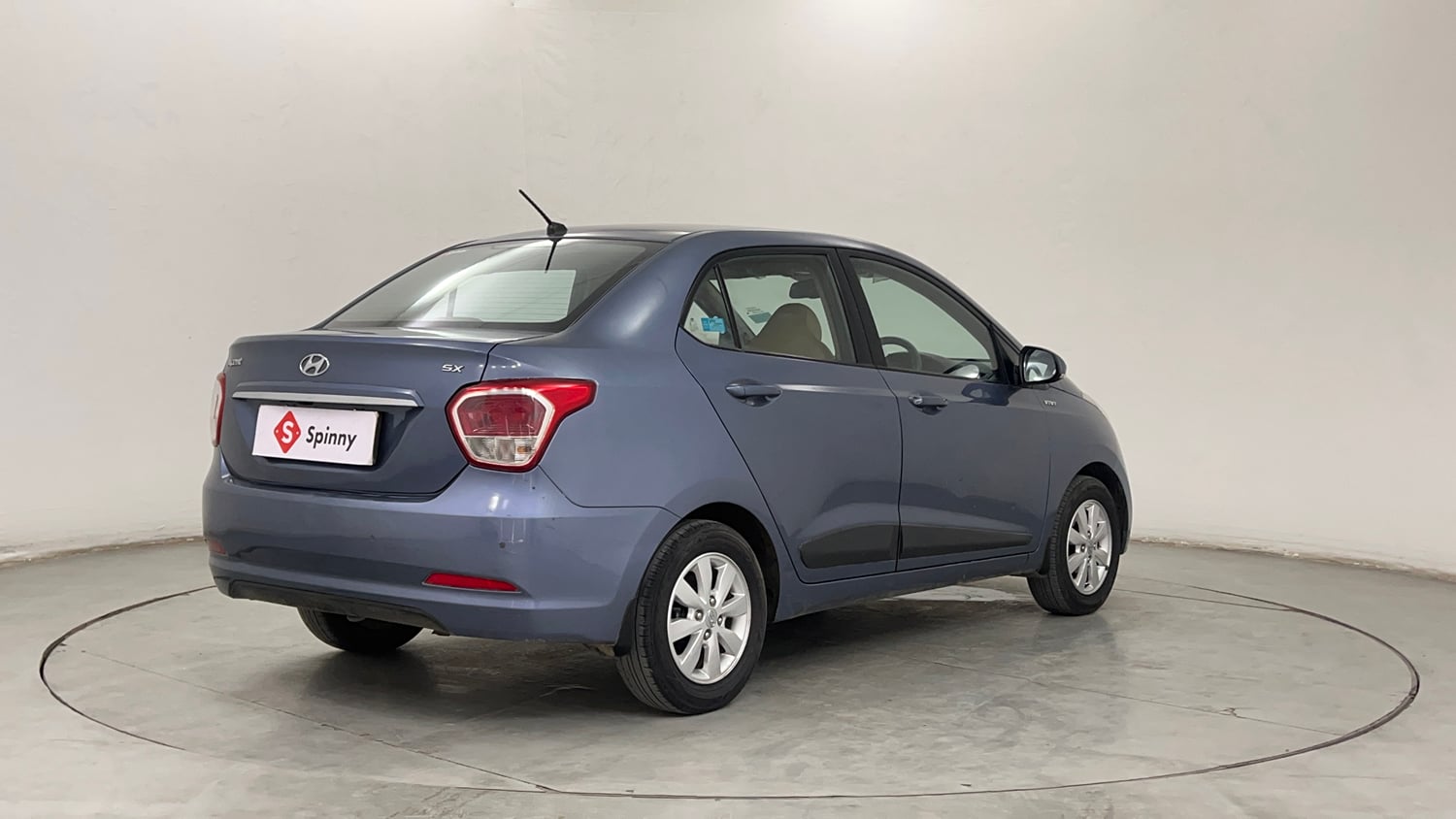 Used 2015 Hyundai Xcent SX 1.2 Petrol Manual exterior RIGHT REAR CORNER VIEW