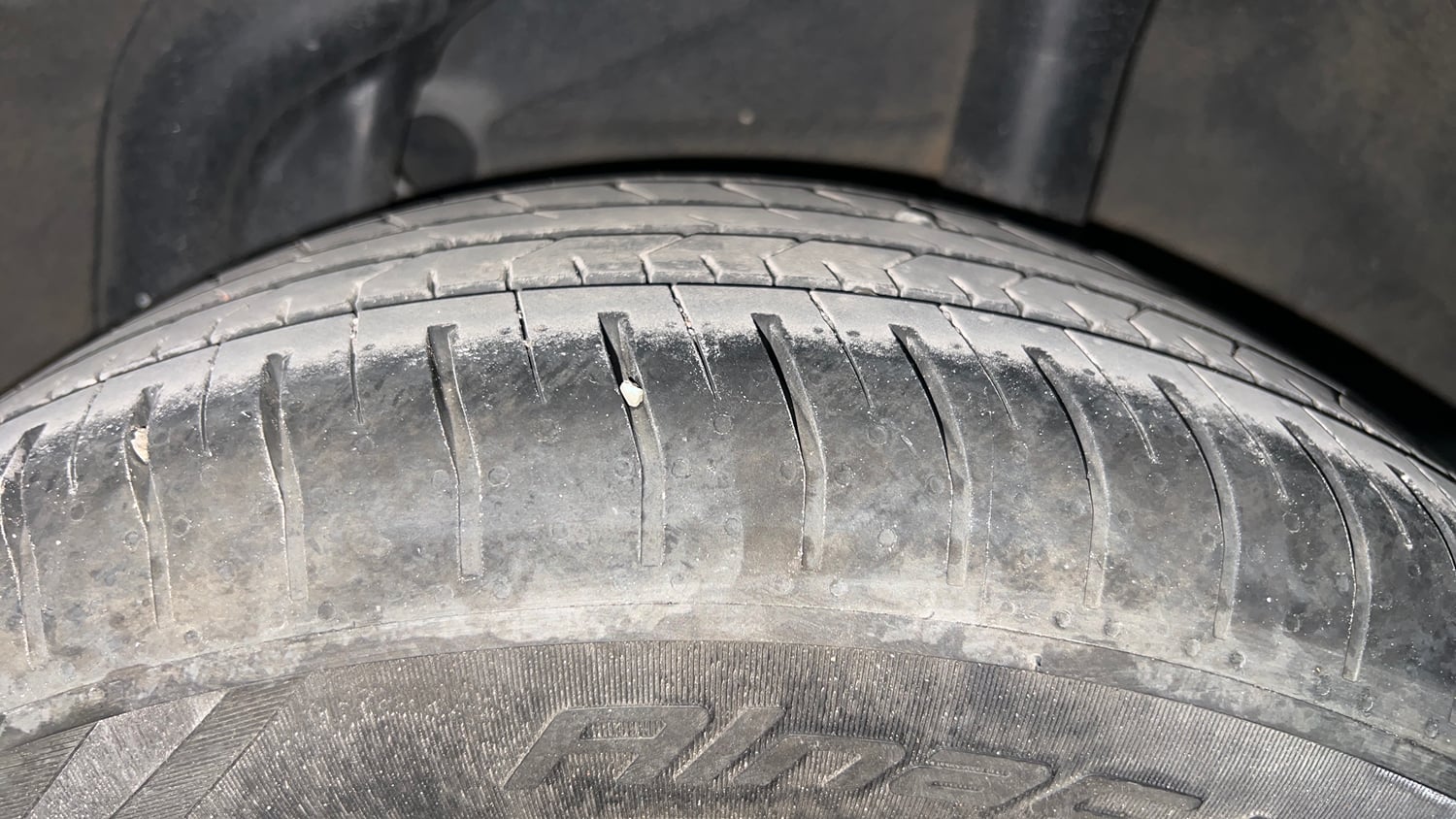 Used 2024 Hyundai Verna SX (O) 1.5 Petrol IVT Petrol Automatic tyres LEFT REAR TYRE TREAD VIEW