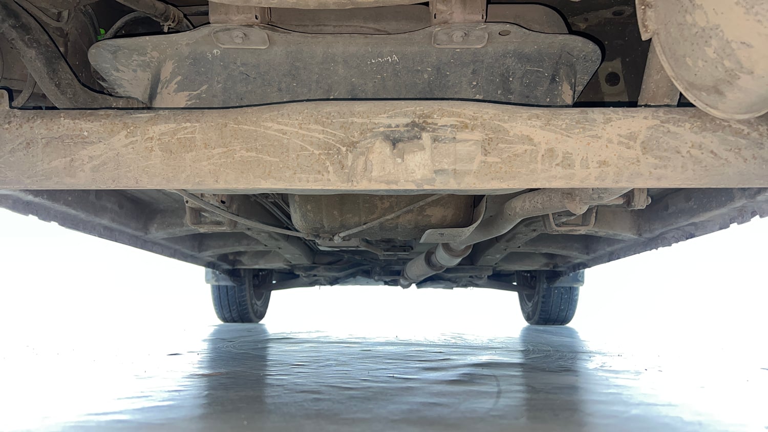 Used 2017 Mahindra KUV100 K6 6 STR Petrol Manual extra REAR UNDERBODY VIEW (TAKEN FROM REAR)