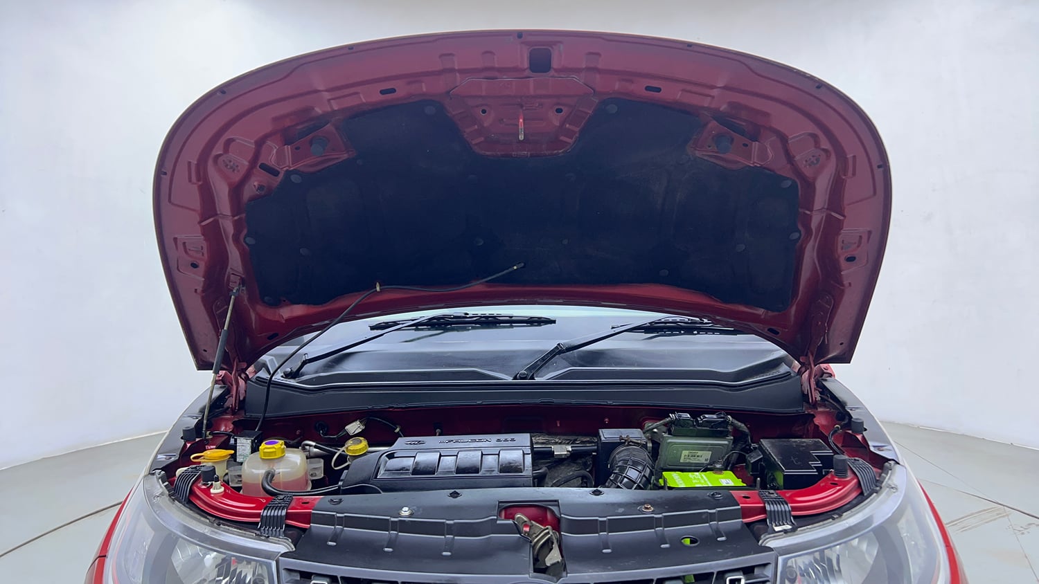 Used 2017 Mahindra KUV100 K6 6 STR Petrol Manual engine ENGINE & BONNET OPEN FRONT VIEW