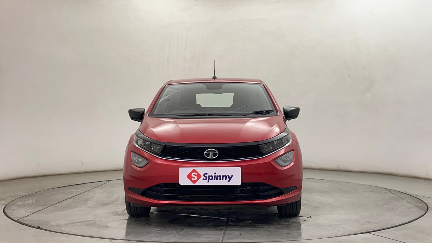 Used 2020 Tata Altroz XT Petrol Petrol Manual exterior FRONT VIEW