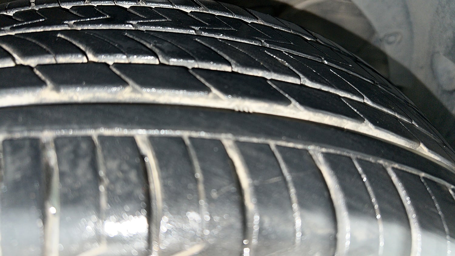 Used 2020 Maruti Suzuki Baleno Zeta Petrol Manual tyres RIGHT FRONT TYRE TREAD VIEW