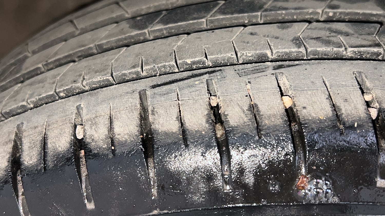 Used 2022 Skoda Kushaq Active 1.0 TSI MT Petrol Manual tyres LEFT FRONT TYRE TREAD VIEW