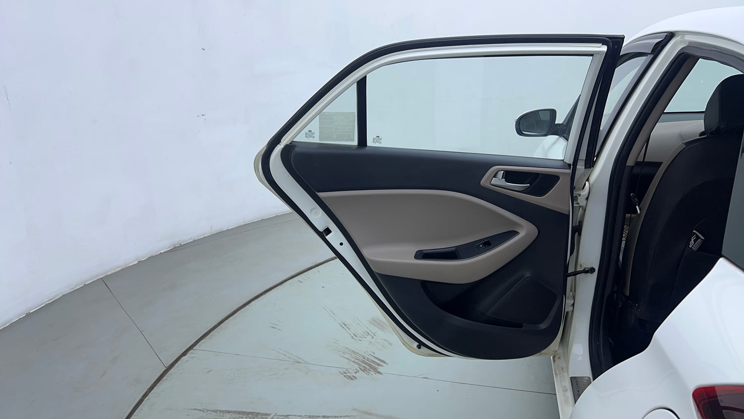 Used 2019 Hyundai Elite i20 Sportz Plus 1.2 Petrol Manual interior LEFT REAR DOOR OPEN VIEW