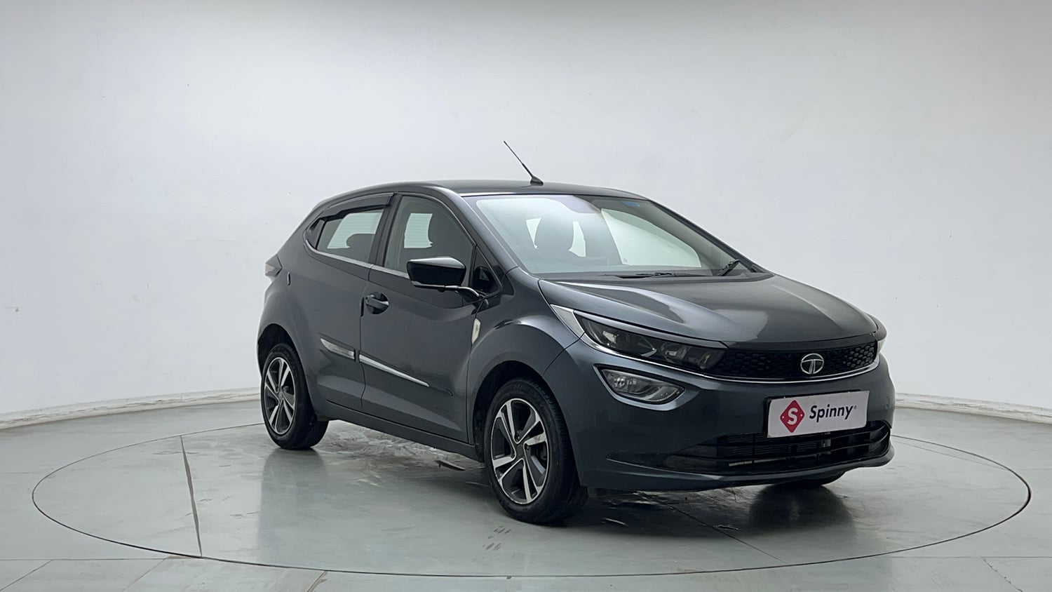 Used 2021 Tata Altroz XZ Petrol Petrol Manual exterior RIGHT FRONT CORNER VIEW