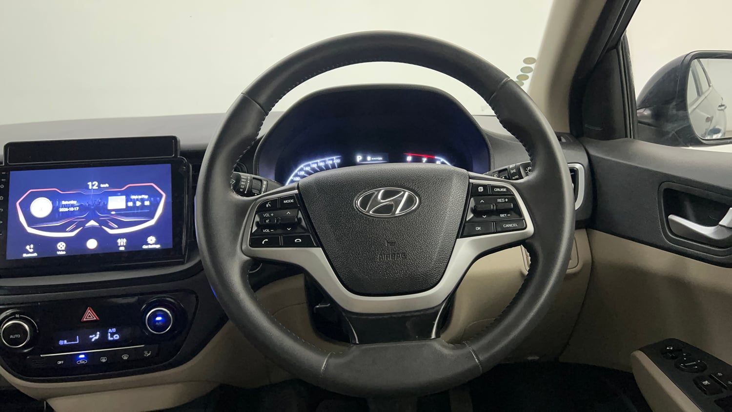 Used 2022 Hyundai Verna SX 1.5 VTVT IVT Petrol Automatic interior STEERING VIEW