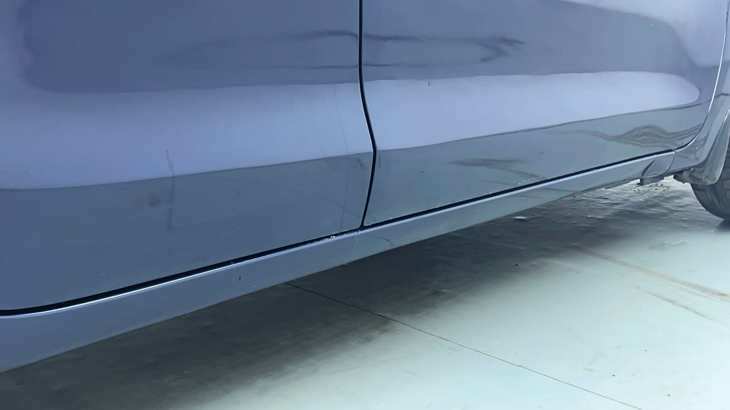 Used 2019 Maruti Suzuki Swift VXi AMT Petrol Automatic dents MINOR SCRATCH