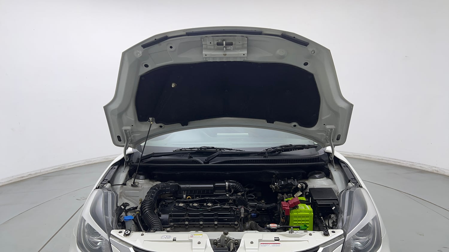 Used 2019 Maruti Suzuki Baleno Zeta Petrol Manual engine ENGINE & BONNET OPEN FRONT VIEW