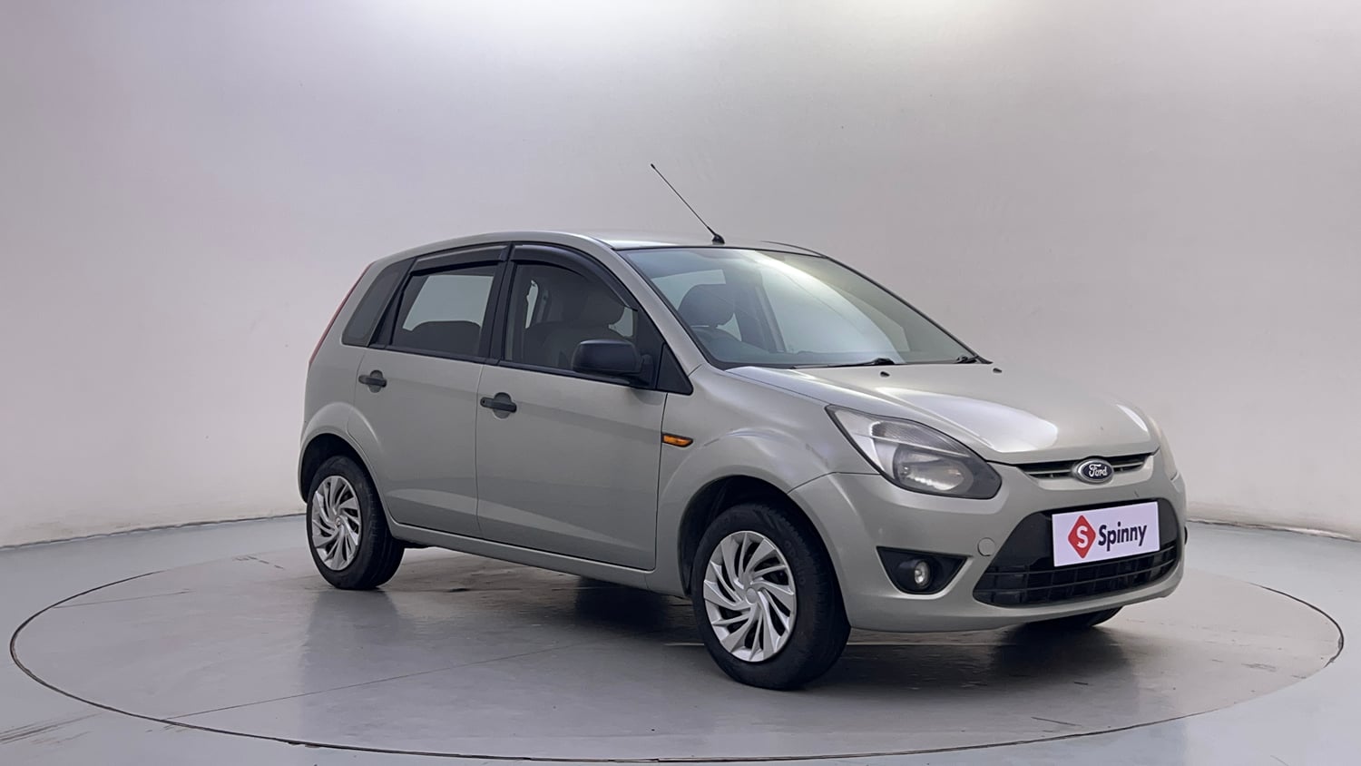 Used 2012 Ford Figo Duratorq Diesel EXI 1.4 Diesel Manual exterior RIGHT FRONT CORNER VIEW