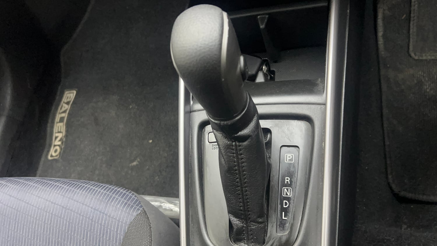 Used 2021 Maruti Suzuki Baleno Zeta Automatic Petrol Automatic interior GEAR  KNOB VIEW