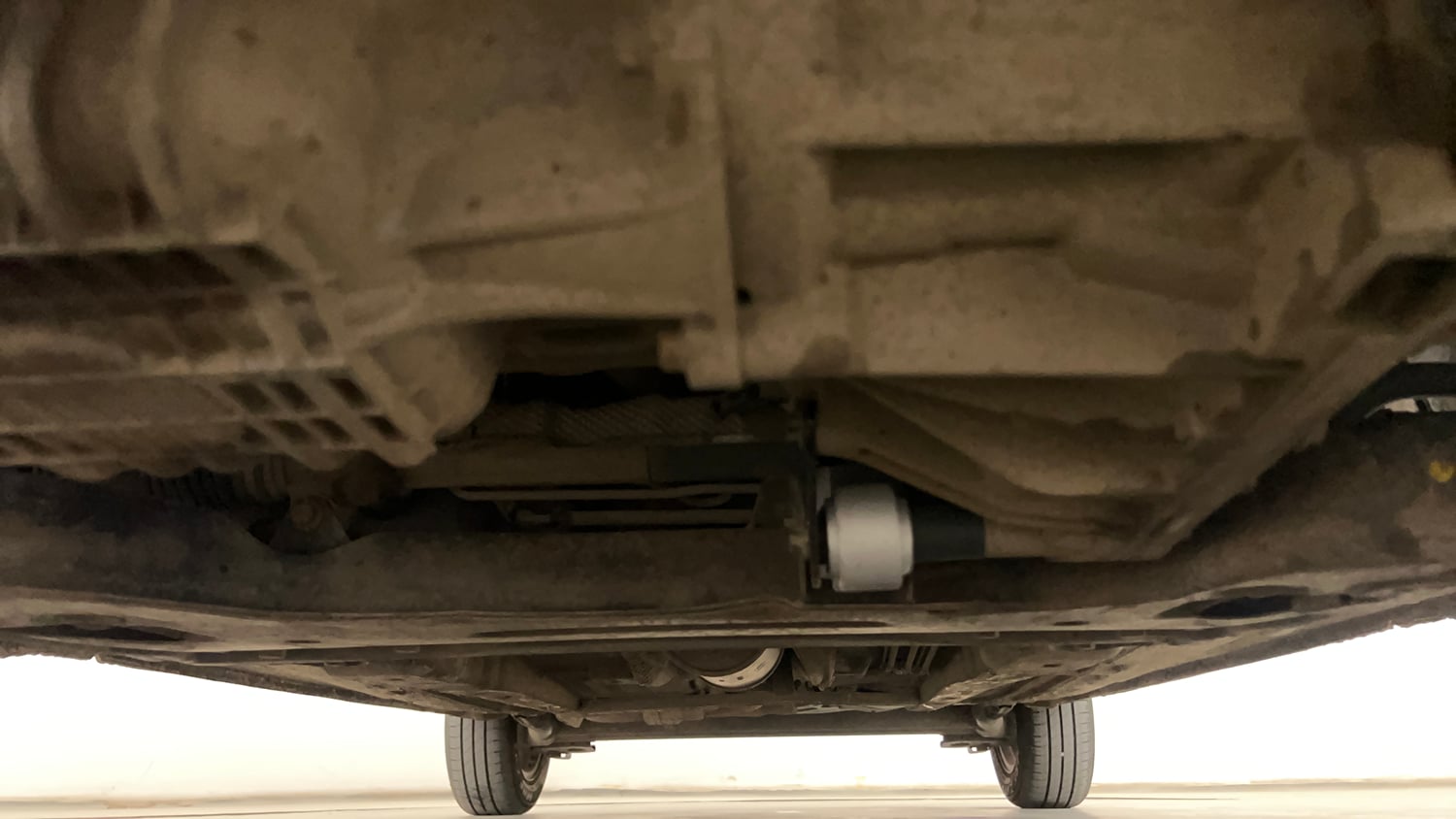 Used 2014 Ford Figo Duratec Petrol Titanium 1.2 Petrol Manual extra FRONT LEFT UNDERBODY VIEW