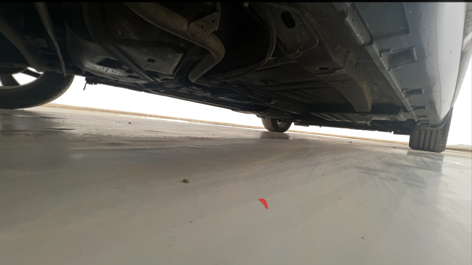 Used 2023 Toyota Glanza V AMT Petrol Automatic extra REAR RIGHT UNDERBODY VIEW