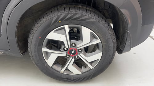 Used 2022 Kia Sonet GTX Plus 1.5 AT Diesel Automatic tyres LEFT REAR TYRE RIM VIEW