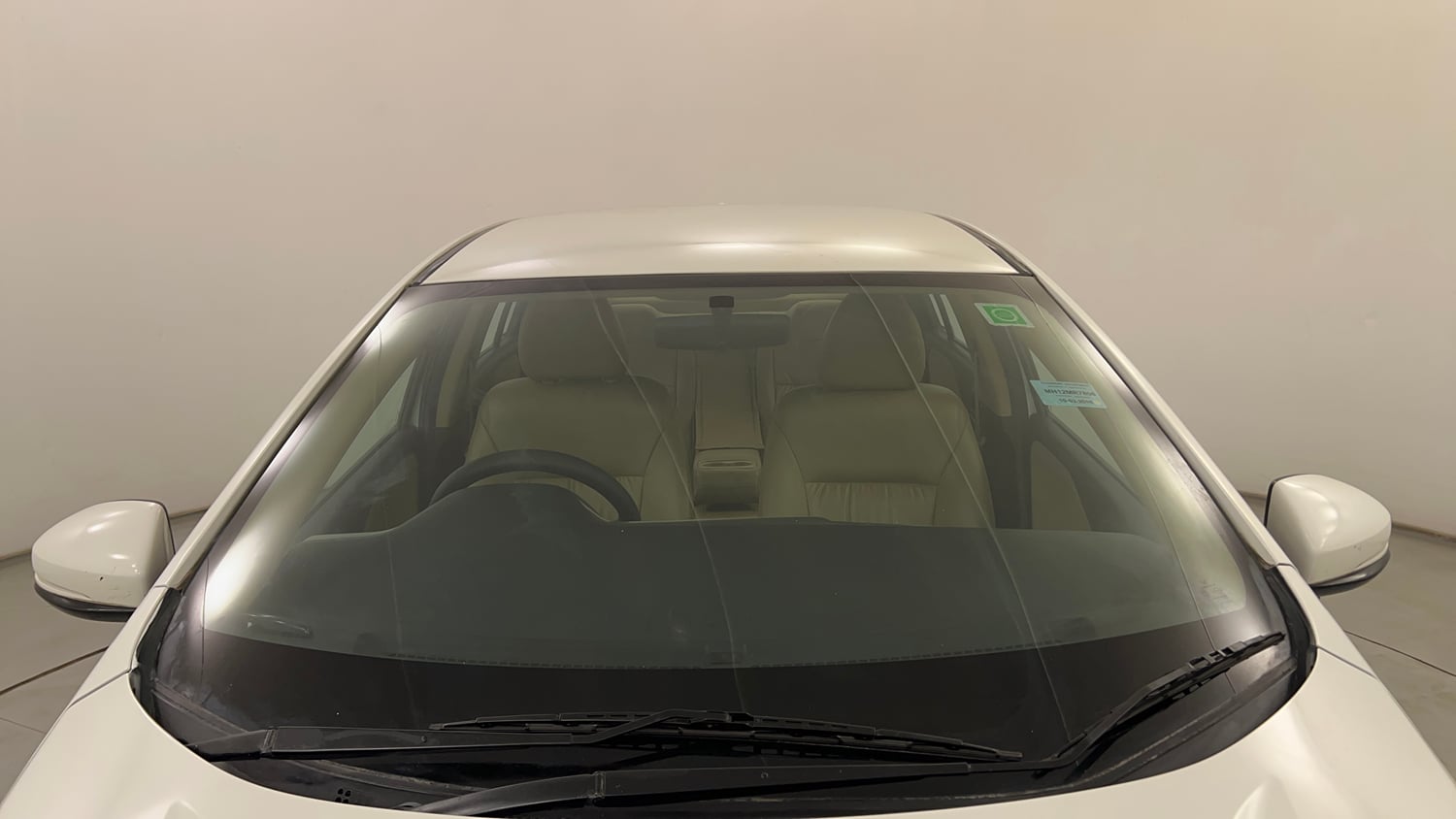 Used 2016 Honda City SV Petrol Manual exterior FRONT WINDSHIELD VIEW