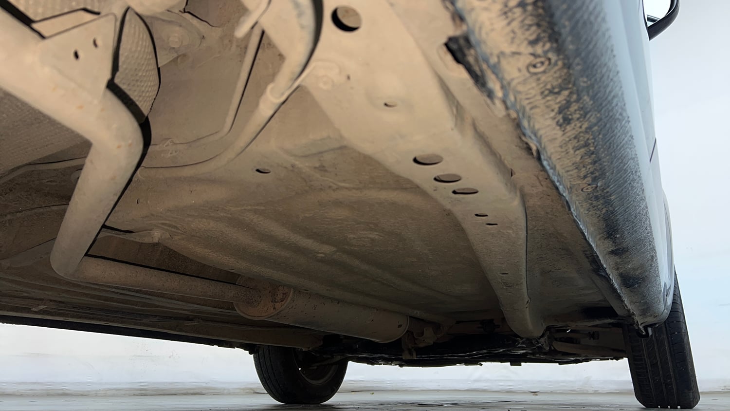 Used 2021 Maruti Suzuki Ignis Sigma 1.2 MT Petrol Manual extra REAR RIGHT UNDERBODY VIEW