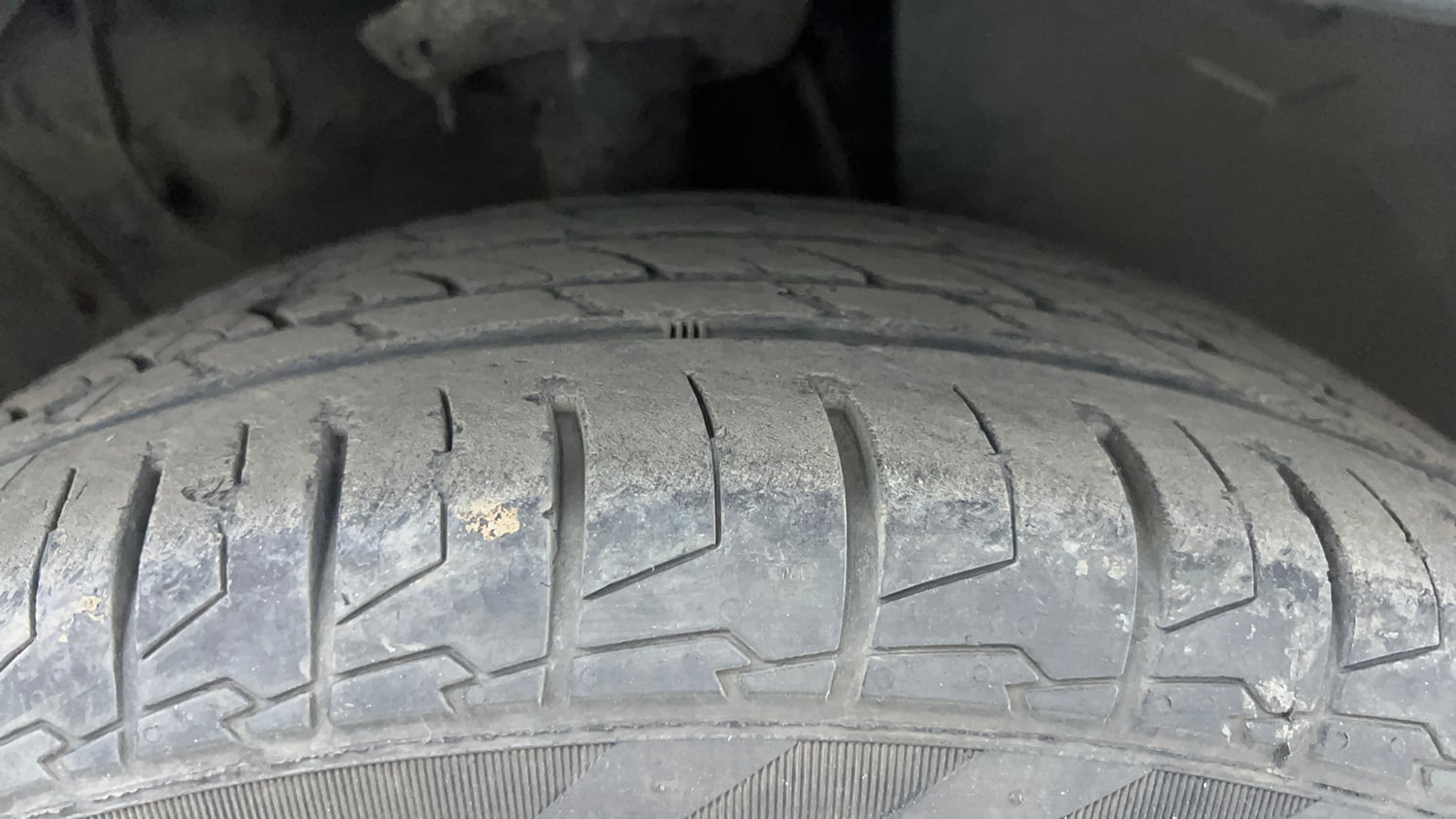 Used 2020 Kia Sonet GTX Plus 1.5 Diesel Manual tyres RIGHT FRONT TYRE TREAD VIEW