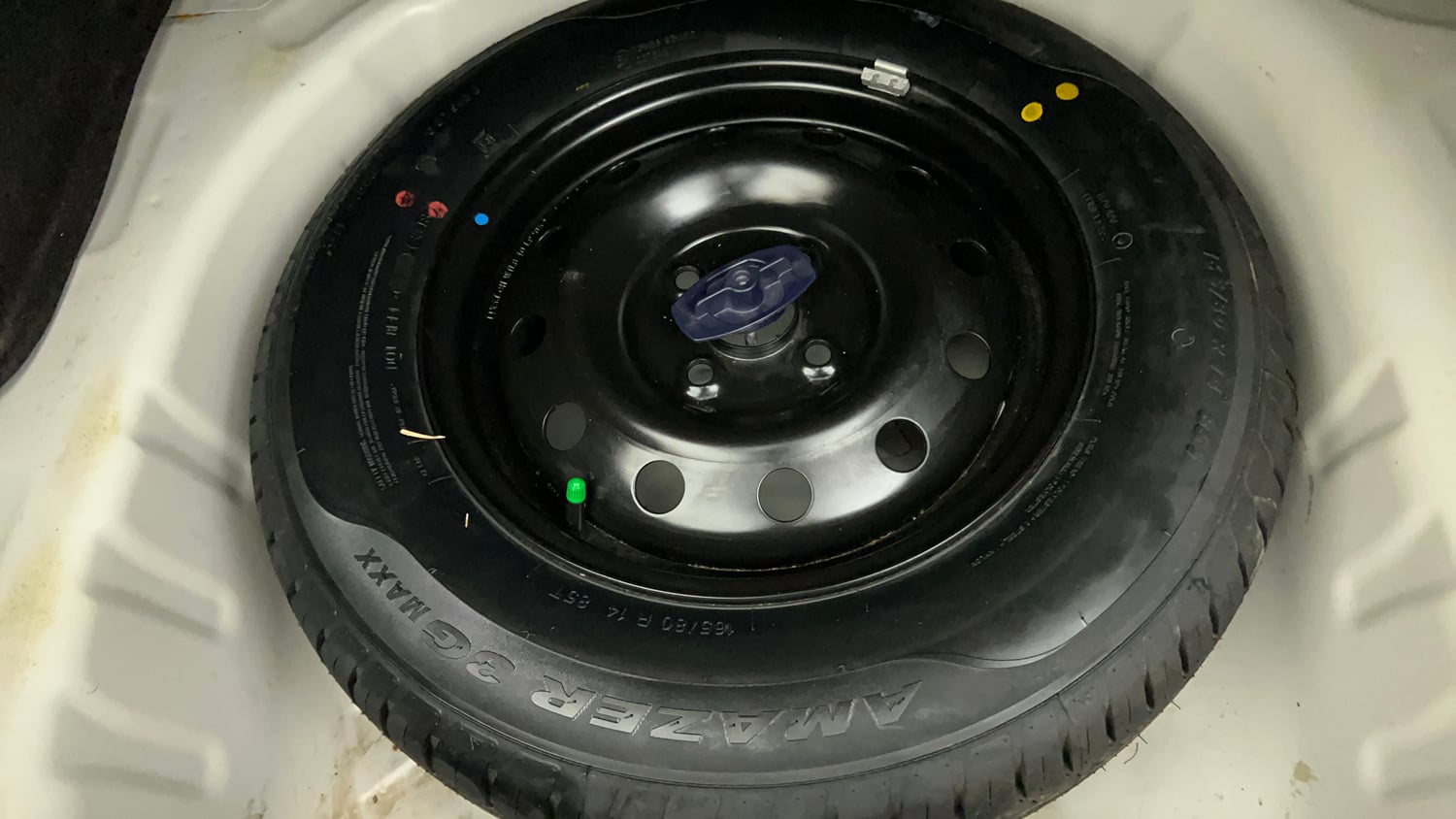 Used 2019 Maruti Suzuki Dzire VXi AMT Petrol Automatic tyres SPARE TYRE VIEW