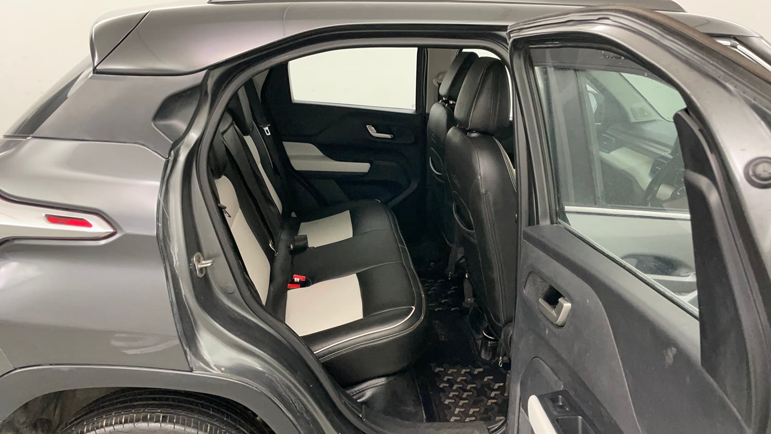 Used 2022 Tata Punch Creative Dual Tone AMT Petrol Automatic interior RIGHT SIDE REAR DOOR CABIN VIEW