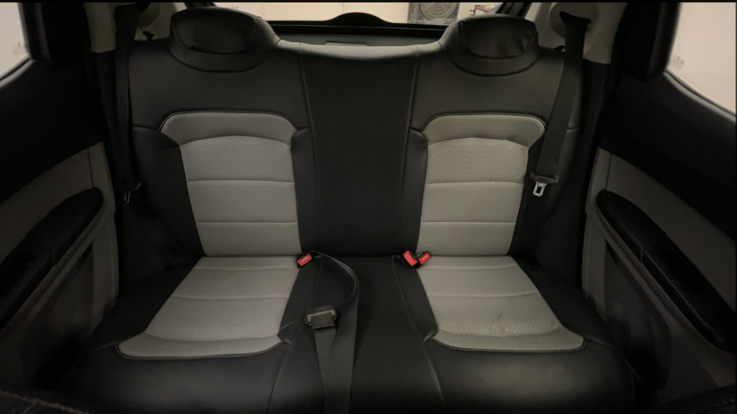 Used 2022 Tata Tiago XT (O) Petrol Manual interior REAR SEAT CONDITION VIEW