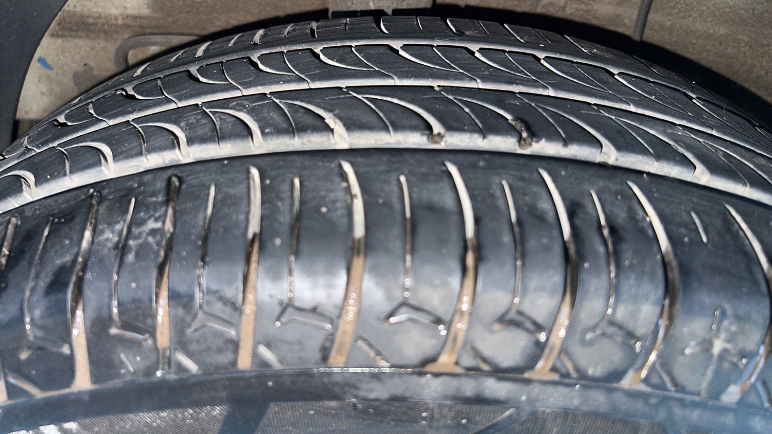 Used 2019 Hyundai Elite i20 Sportz Plus 1.2 Petrol Manual tyres RIGHT REAR TYRE TREAD VIEW
