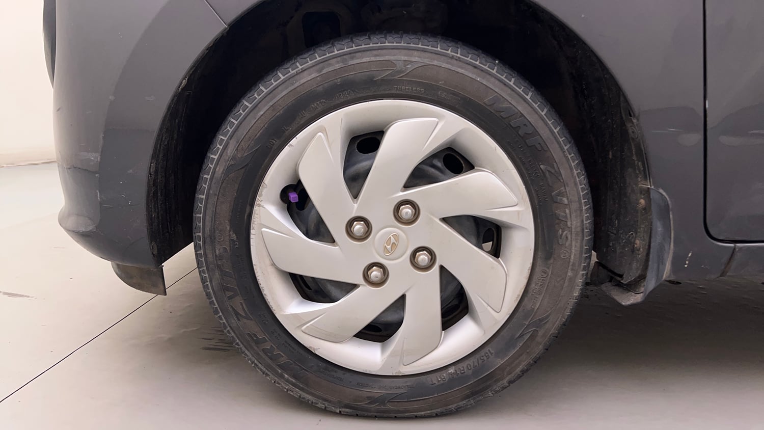 Used 2020 Hyundai Santro Sportz AMT Petrol Automatic tyres LEFT FRONT TYRE RIM VIEW