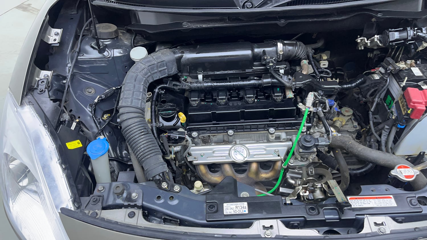 Used 2021 Maruti Suzuki Swift VXi Petrol Manual engine ENGINE RIGHT SIDE VIEW