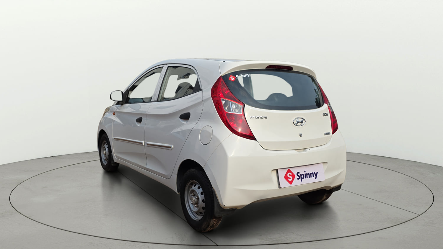Used 2014 Hyundai Eon Era + Petrol Manual exterior LEFT REAR CORNER VIEW