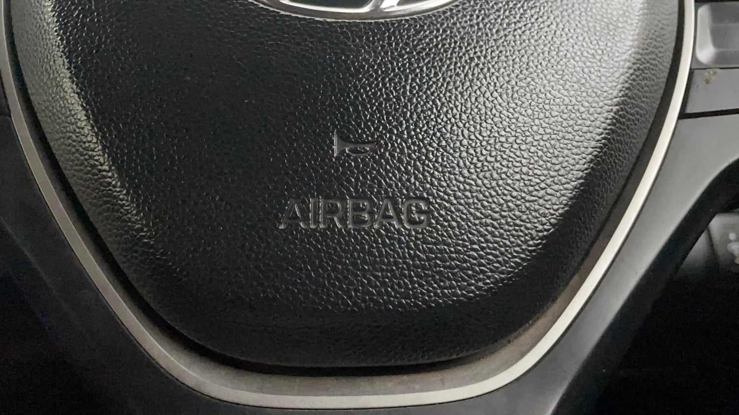 Used 2020 Hyundai Elite i20 Asta 1.2 (O) Petrol Manual top_features Airbags