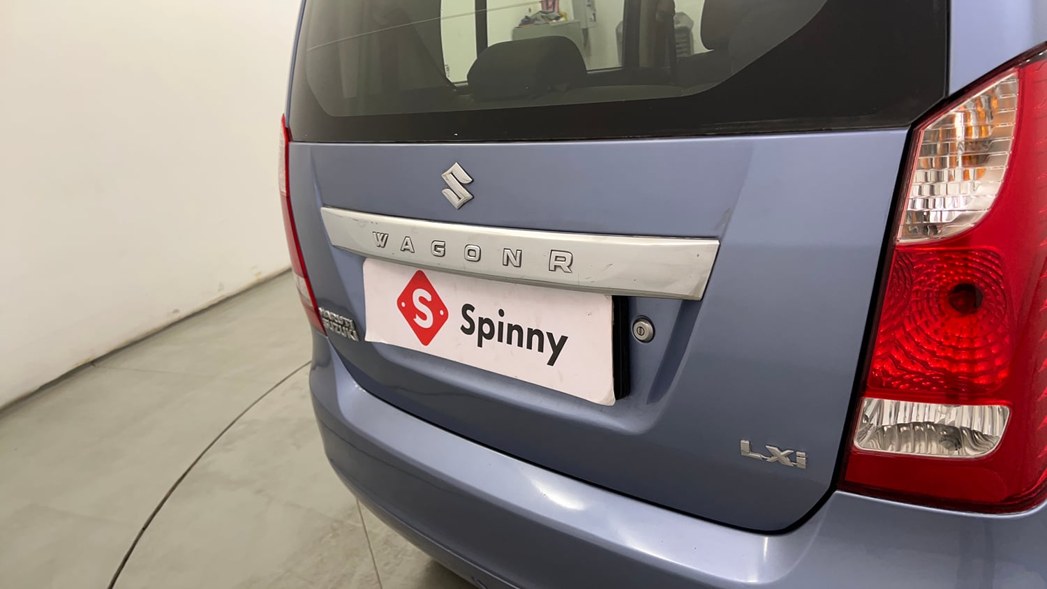 Used 2012 Maruti Suzuki Wagon R LXi Petrol Manual dents MINOR SCRATCH