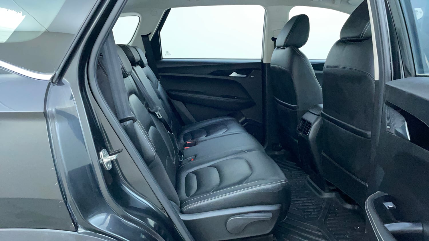 Used 2020 MG Motors Hector Sharp 1.5 DCT Petrol Petrol Automatic interior RIGHT SIDE REAR DOOR CABIN VIEW
