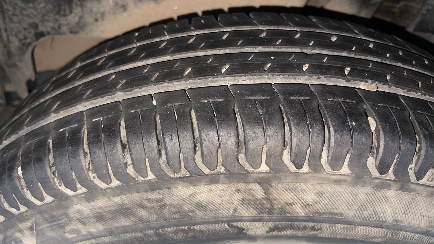 Used 2022 Maruti Suzuki Dzire VXi Petrol Manual tyres LEFT REAR TYRE TREAD VIEW