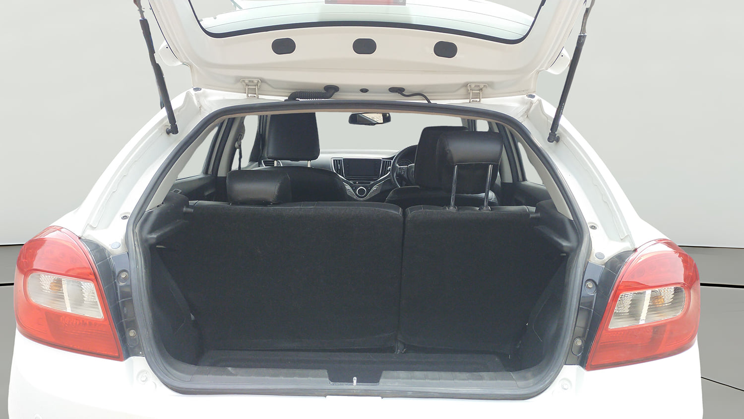 Used 2021 Maruti Suzuki Baleno Zeta Petrol Manual interior DICKY INSIDE VIEW