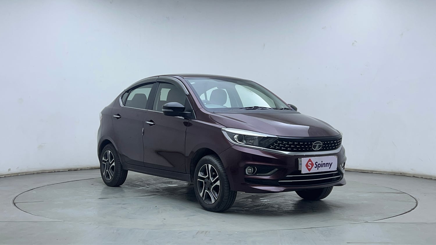 Used 2021 Tata Tigor XZ Plus Petrol Manual exterior RIGHT FRONT CORNER VIEW