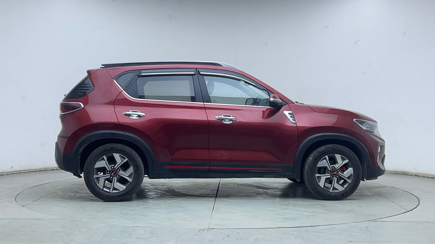 Used 2020 Kia Sonet GTX Plus 1.5 Diesel Manual exterior RIGHT SIDE VIEW