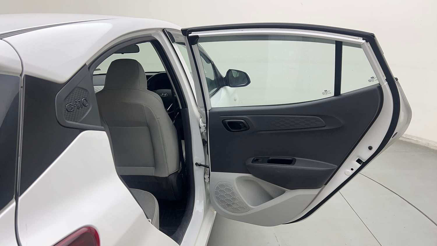 Used 2024 Hyundai Grand i10 Nios Magna 1.2 Kappa Petrol+CNG (Outside Fitted) Cng Manual interior RIGHT REAR DOOR OPEN VIEW