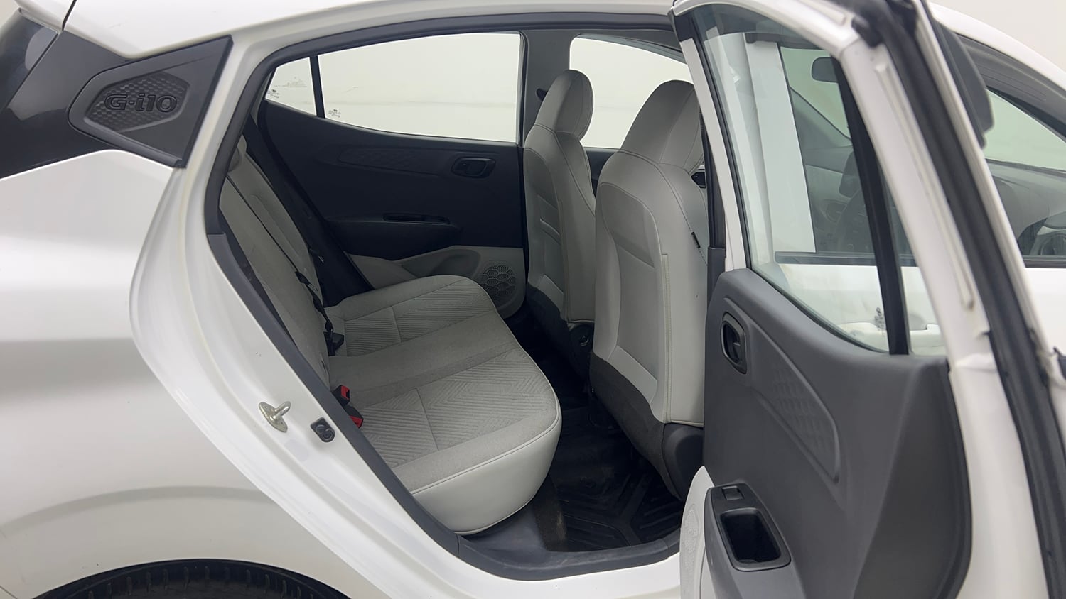 Used 2024 Hyundai Grand i10 Nios Magna 1.2 Kappa Petrol+CNG (Outside Fitted) Cng Manual interior RIGHT SIDE REAR DOOR CABIN VIEW