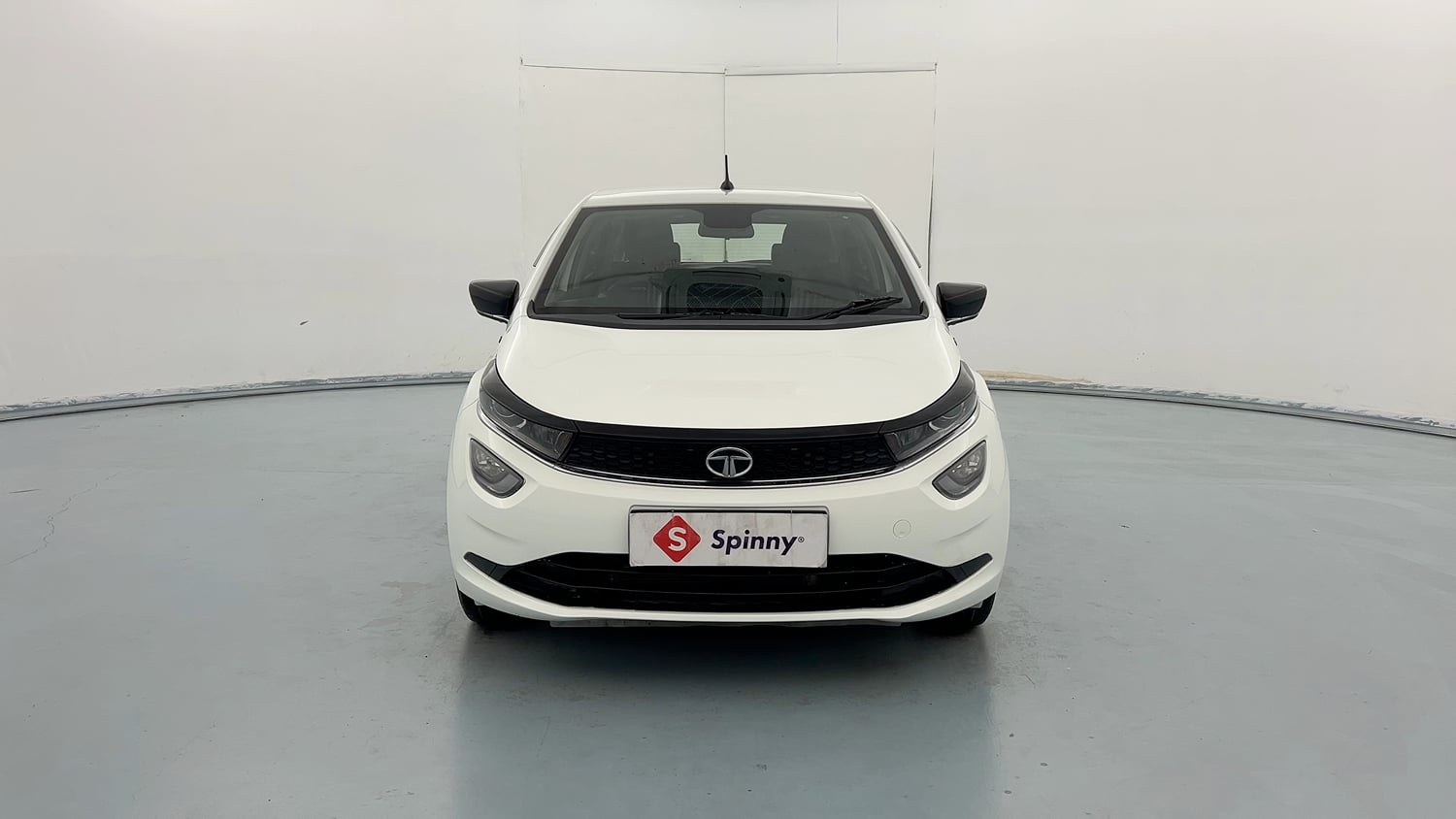 Used 2021 Tata Altroz XZ Petrol Petrol Manual exterior FRONT VIEW