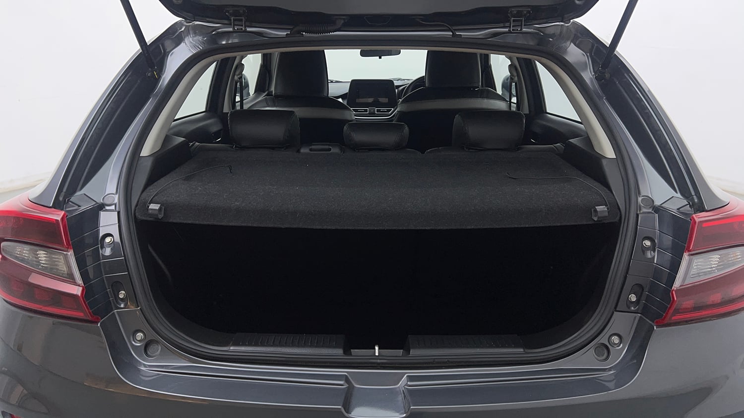 Used 2025 Maruti Suzuki Baleno Zeta MT Petrol Manual interior DICKY INSIDE VIEW