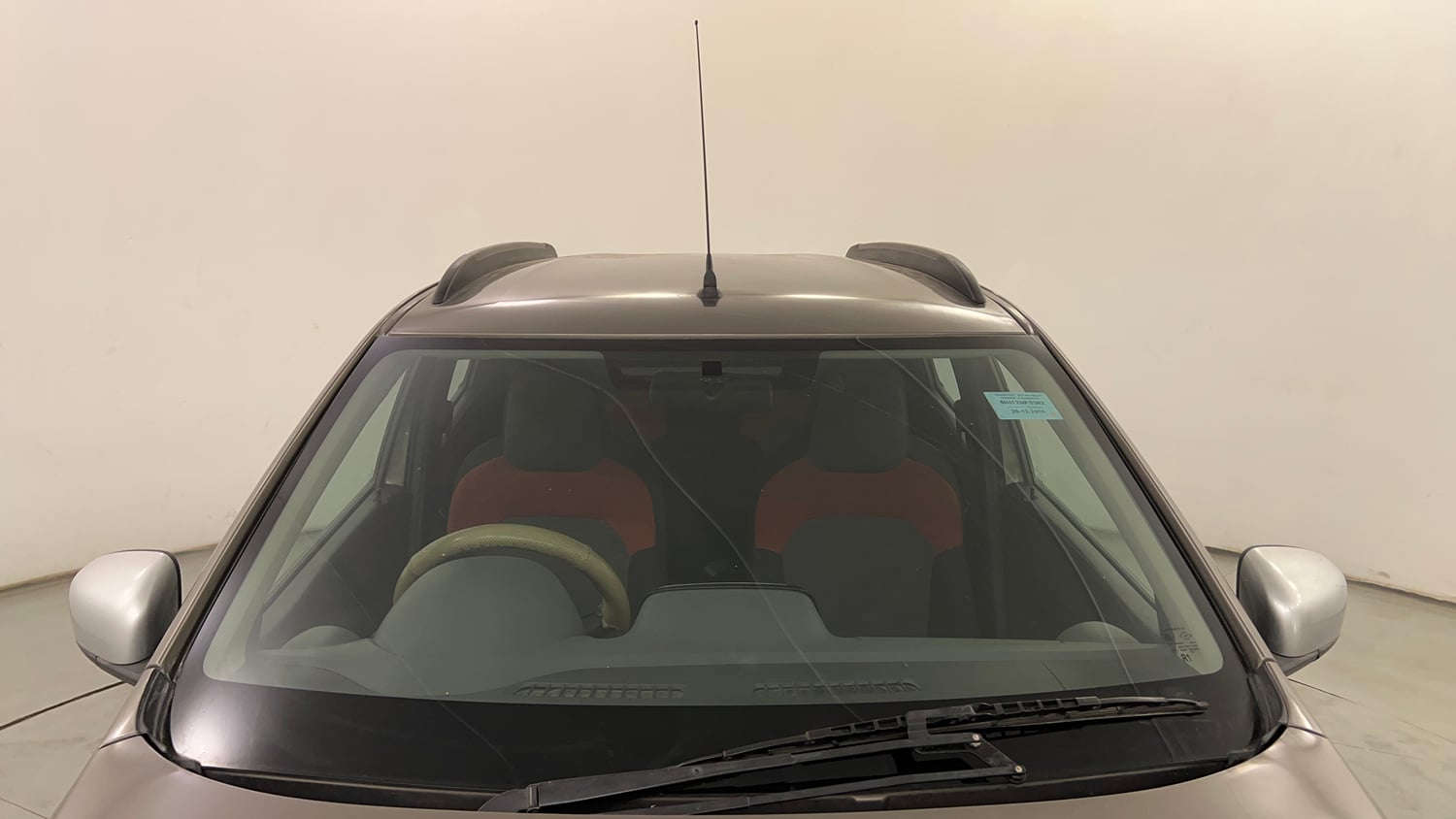 Used 2016 Renault Kwid RXT Petrol Manual exterior FRONT WINDSHIELD VIEW
