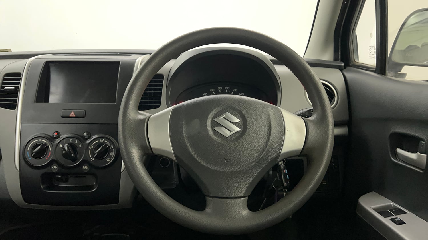 Used 2012 Maruti Suzuki Wagon R LXi Petrol Manual interior STEERING VIEW