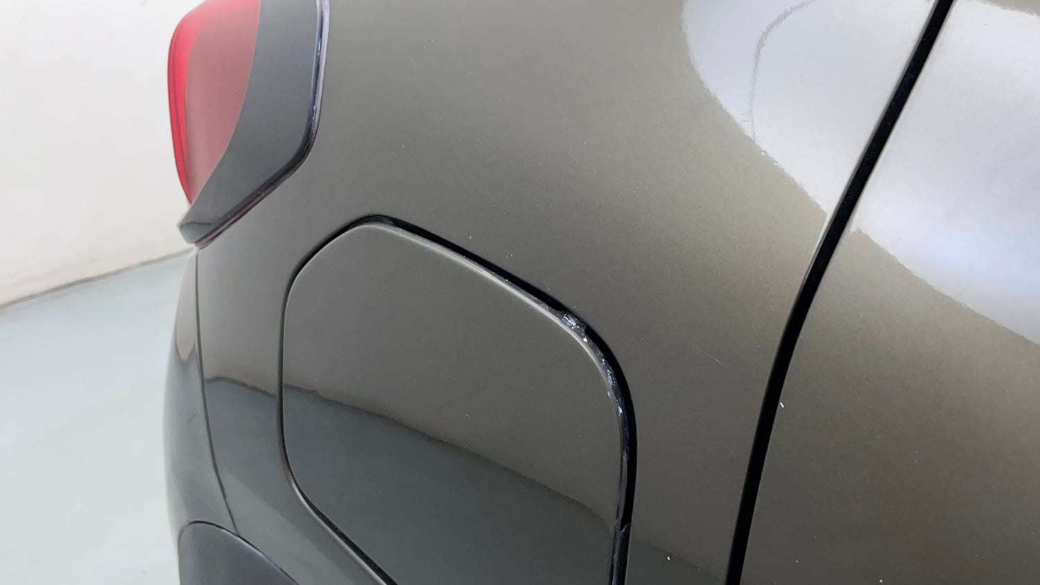 Used 2024 Renault Kwid RXT 1.0L Petrol Manual dents MINOR SCRATCH
