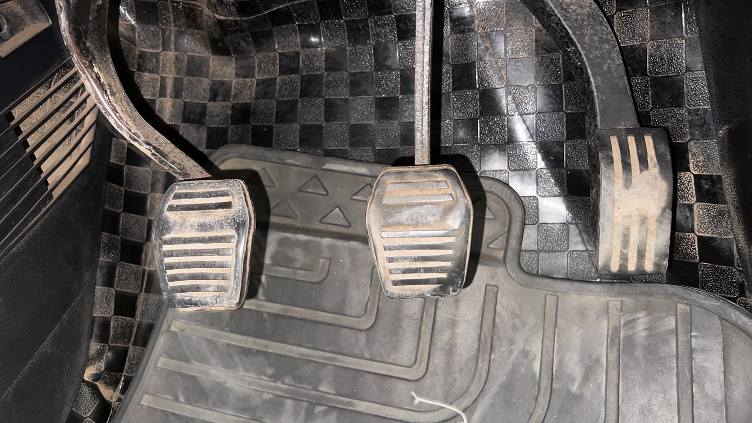 Used 2014 Ford Figo Duratec Petrol Titanium 1.2 Petrol Manual interior PEDALS VIEW