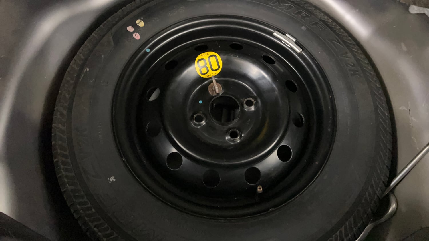Used 2016 Maruti Suzuki Swift ZXi Petrol Manual tyres SPARE TYRE VIEW