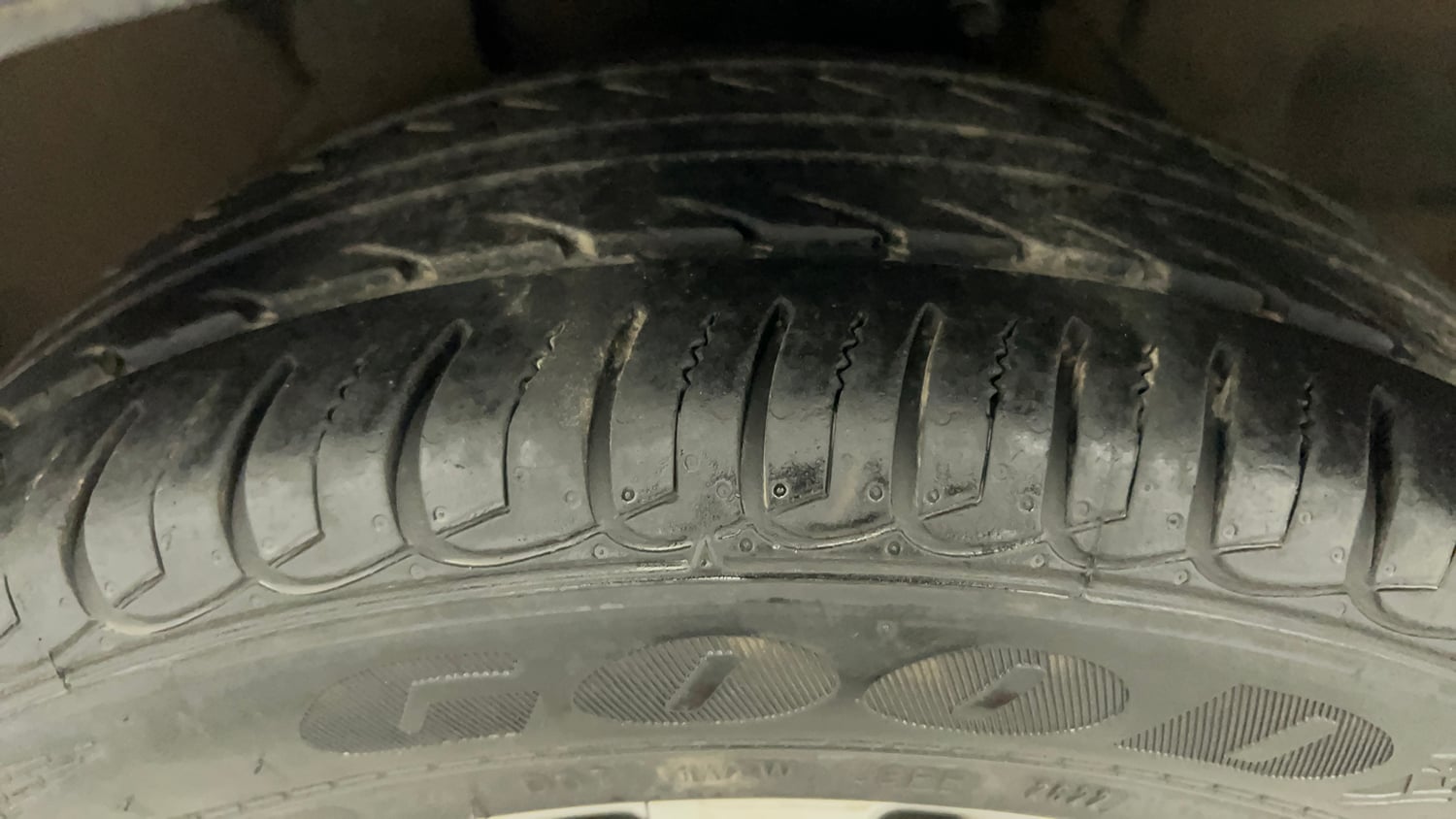 Used 2017 Ford EcoSport Titanium 1.5L TDCi Diesel Manual tyres LEFT FRONT TYRE TREAD VIEW