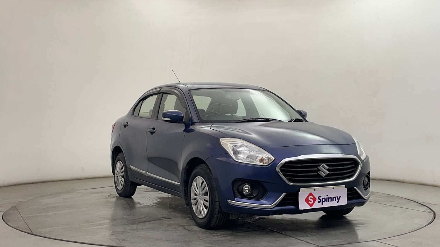 Used 2018 Maruti Suzuki Dzire VXi Petrol Manual exterior RIGHT FRONT CORNER VIEW