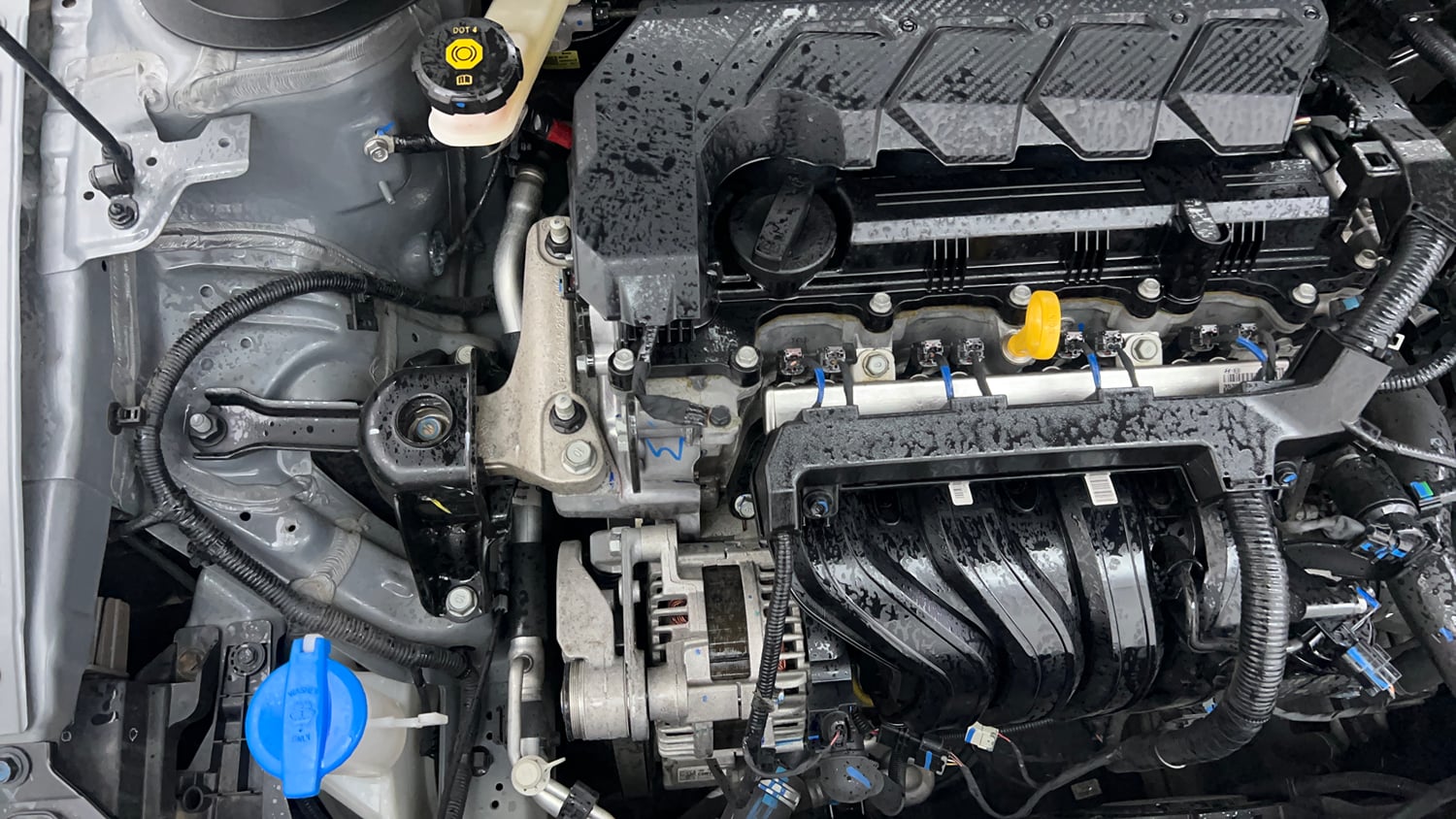Used 2024 Hyundai Verna SX (O) 1.5 Petrol IVT Petrol Automatic engine ENGINE RIGHT SIDE VIEW