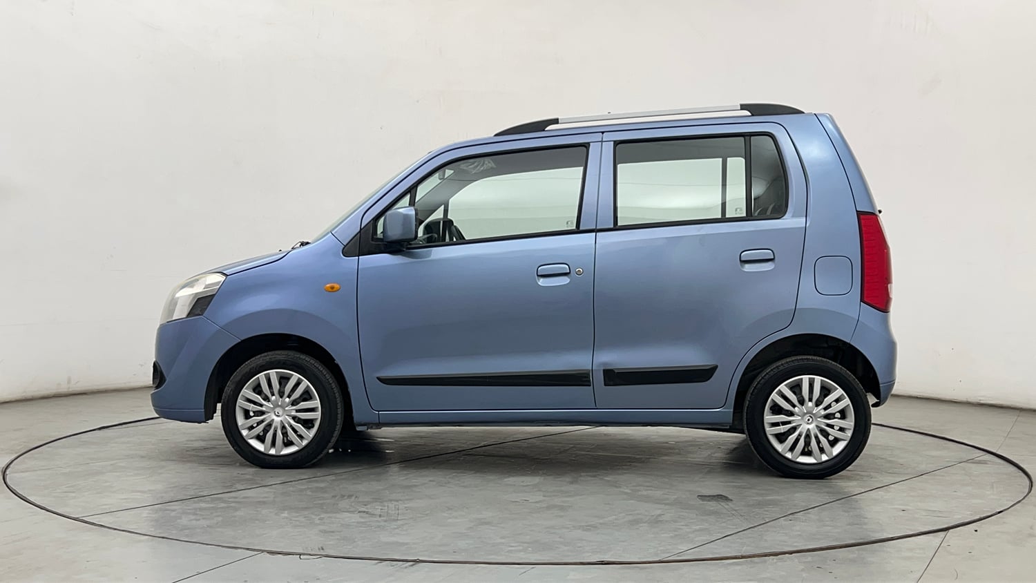Used 2012 Maruti Suzuki Wagon R 1.0 VXi Petrol Manual exterior LEFT SIDE VIEW