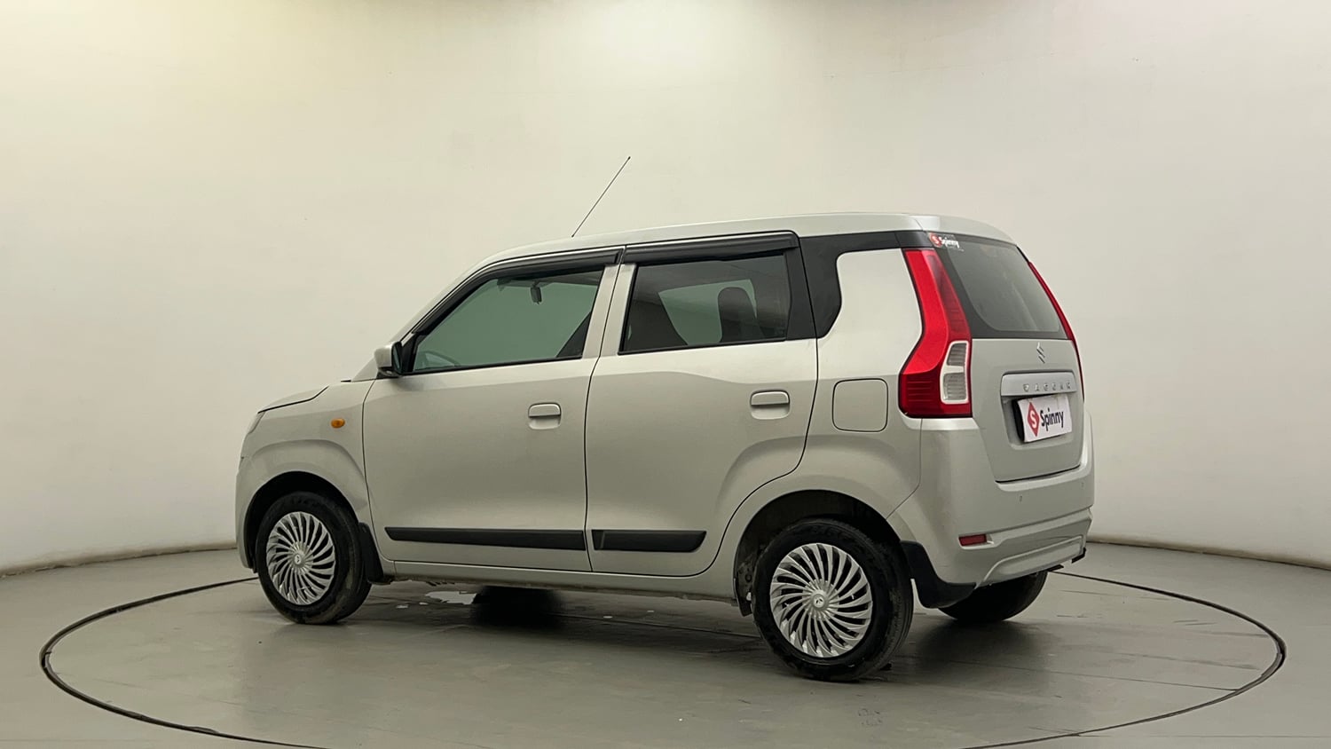 Used 2023 Maruti Suzuki Wagon R VXI 1.0 CNG Cng Manual exterior LEFT REAR CORNER VIEW