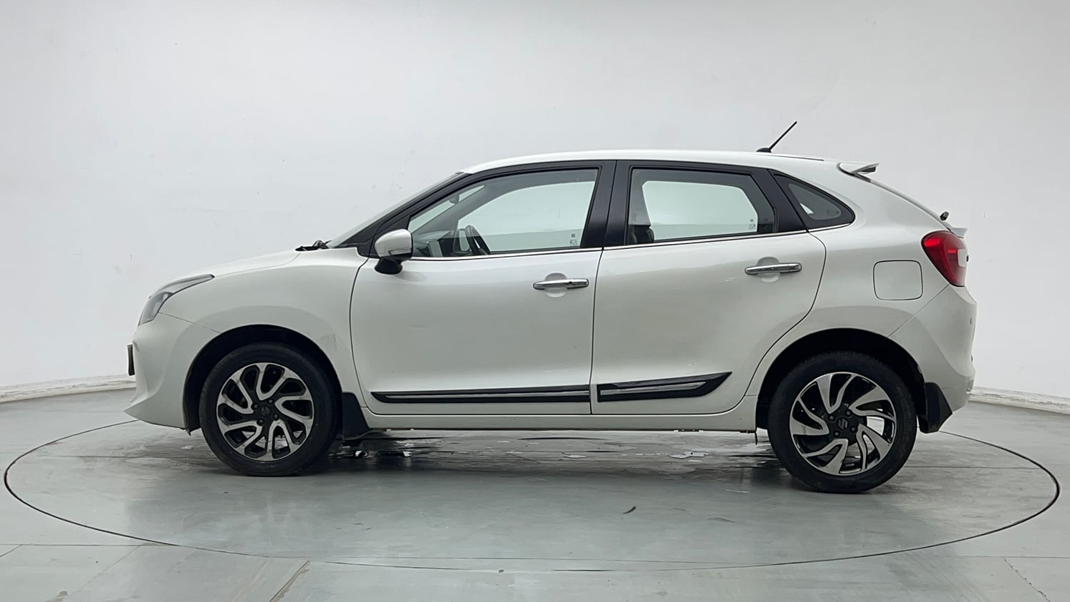Used 2019 Maruti Suzuki Baleno Zeta Petrol Manual exterior LEFT SIDE VIEW